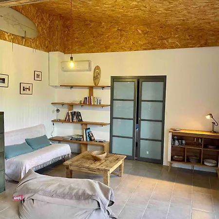 Step-free Fisherman's House In Semesterbostad